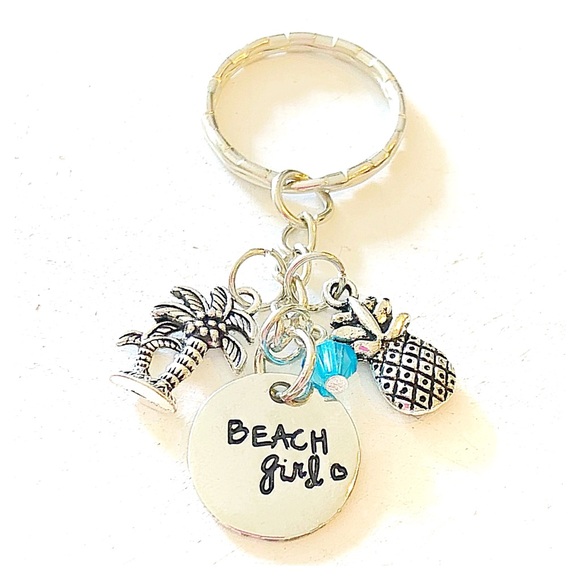 Personalized 🍍 Beach Girl Silver Keychain - Picture 2 of 3